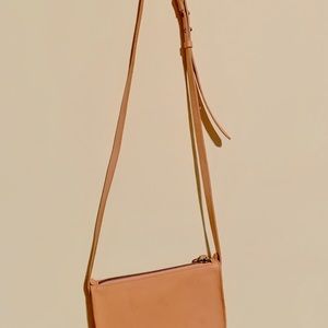 beautiful Madewell cross body bag in a peach